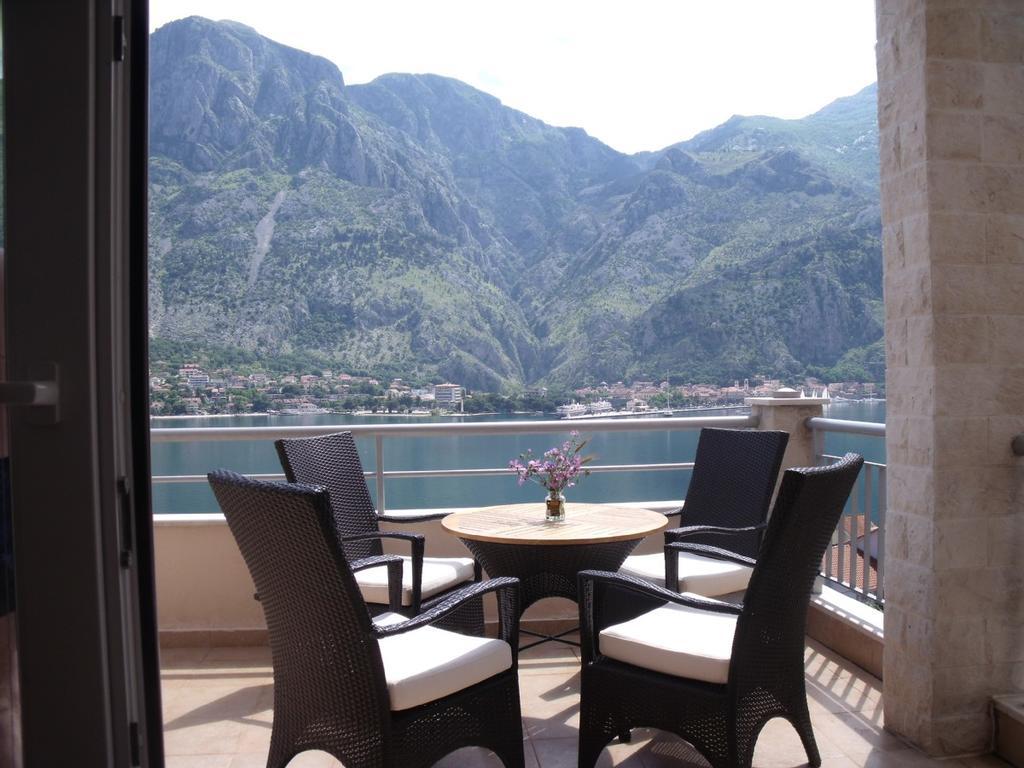 Apartment Fjord Waterfront Kotor Dış mekan fotoğraf